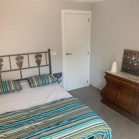 Campanar Room With Private Bathroom Valência Exterior foto