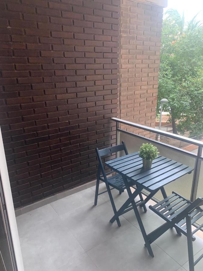 Campanar Room With Private Bathroom Valência Exterior foto